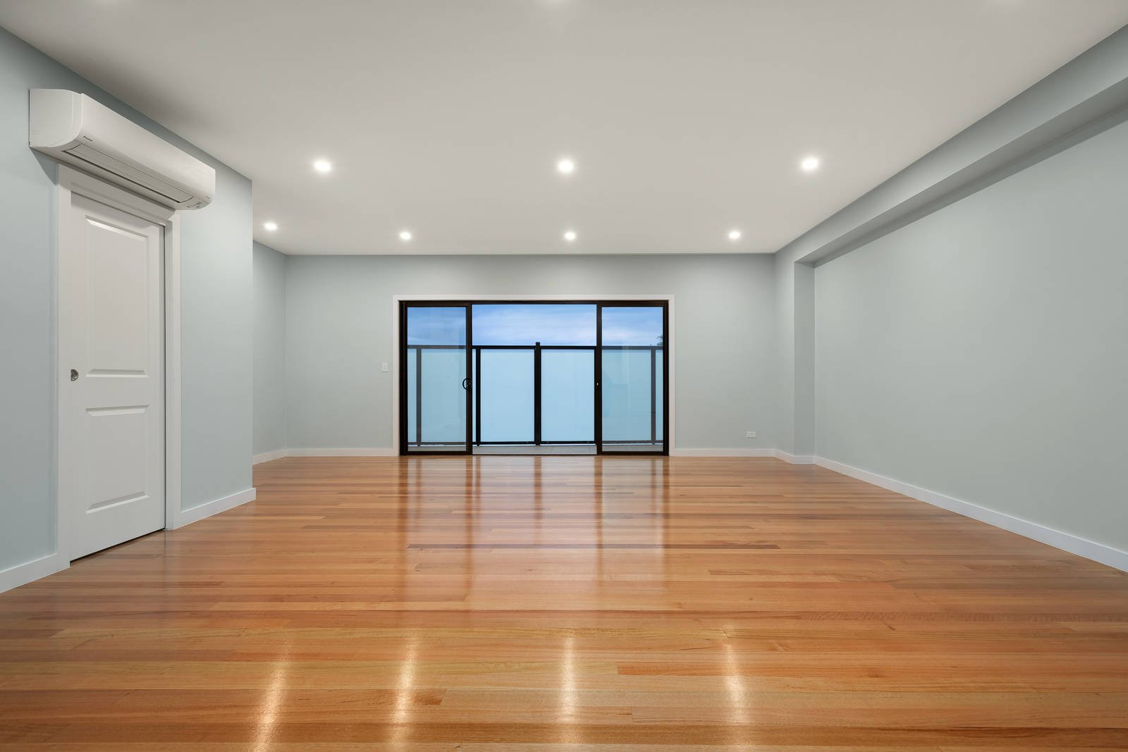 Property Gallery Thumbnail 2