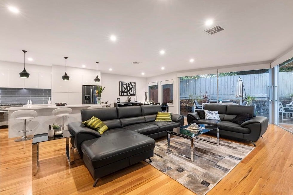 2/1 Vicki Court, Doncaster&nbsp;East image 2