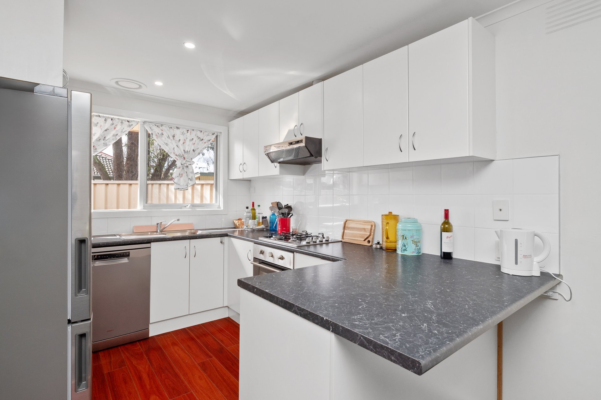 21 Vinter Avenue, Croydon image 4