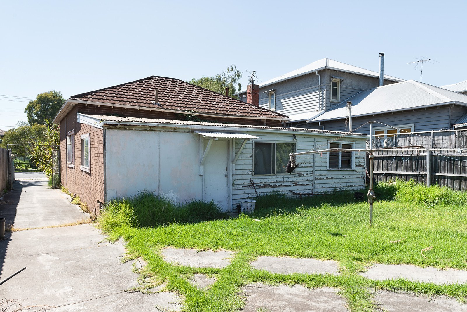 21 Wakanui Street, Northcote image 3