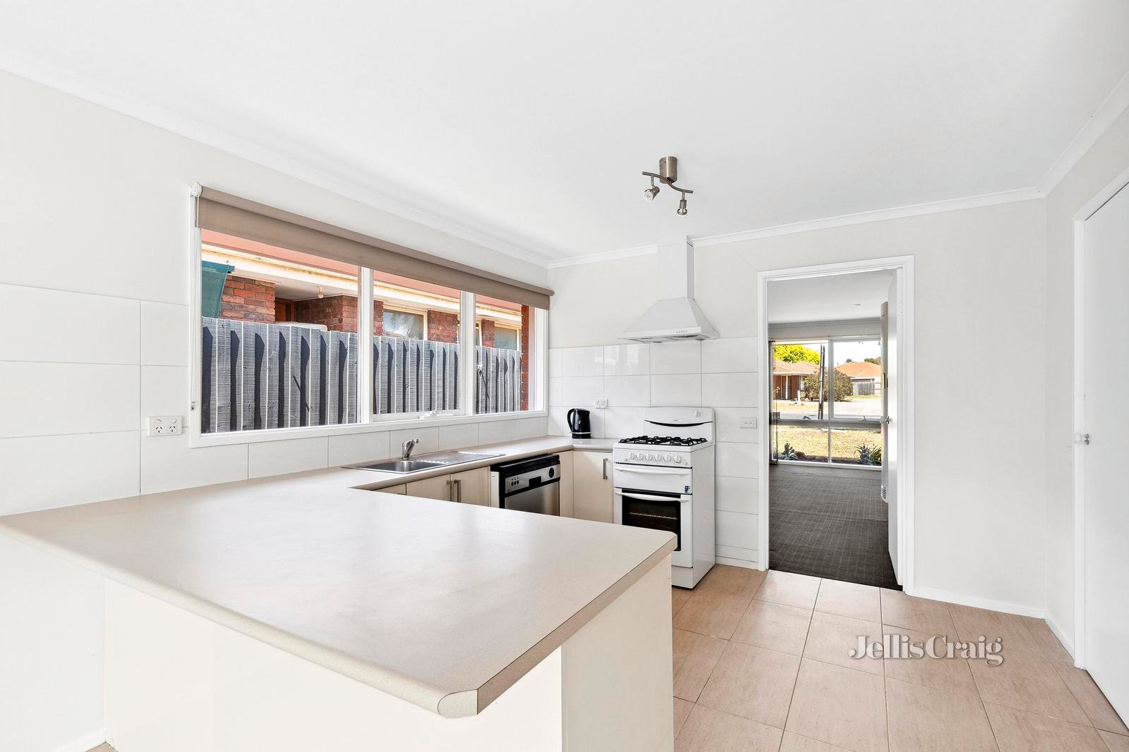 21 Ware Street, Lara image 5