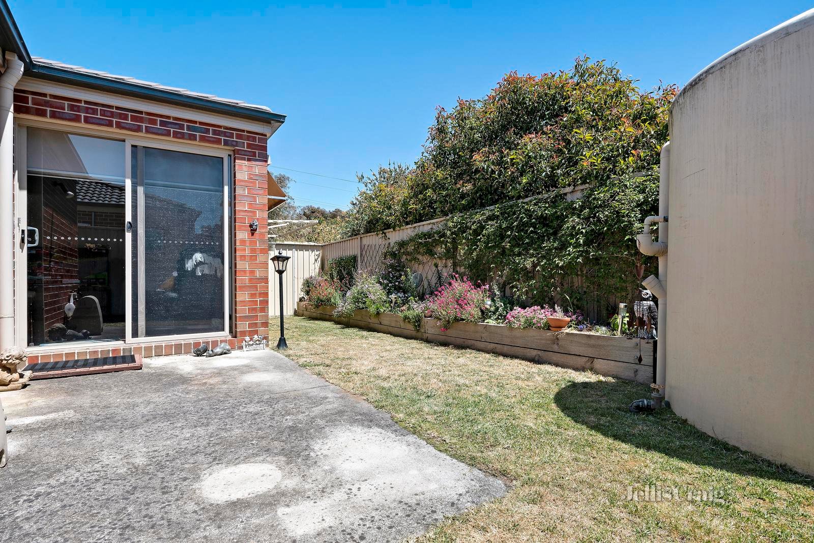 2/1 Water Street, Brown Hill image 8