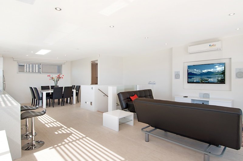 Property Gallery Thumbnail 4
