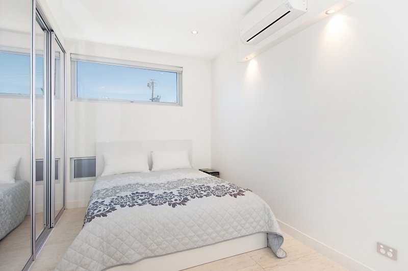 Property Gallery Thumbnail 8