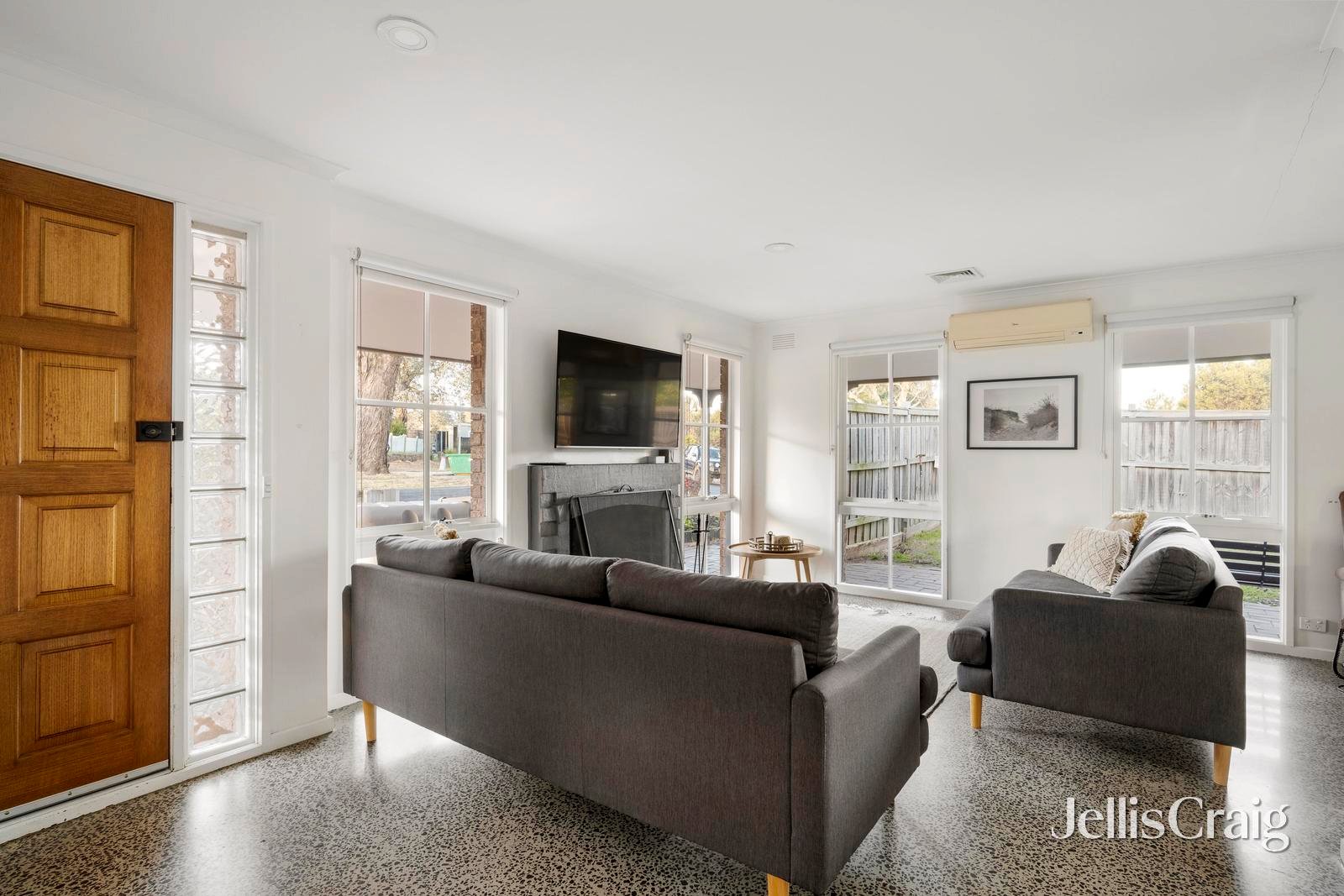 21 Wendover Place, Yallambie image 2