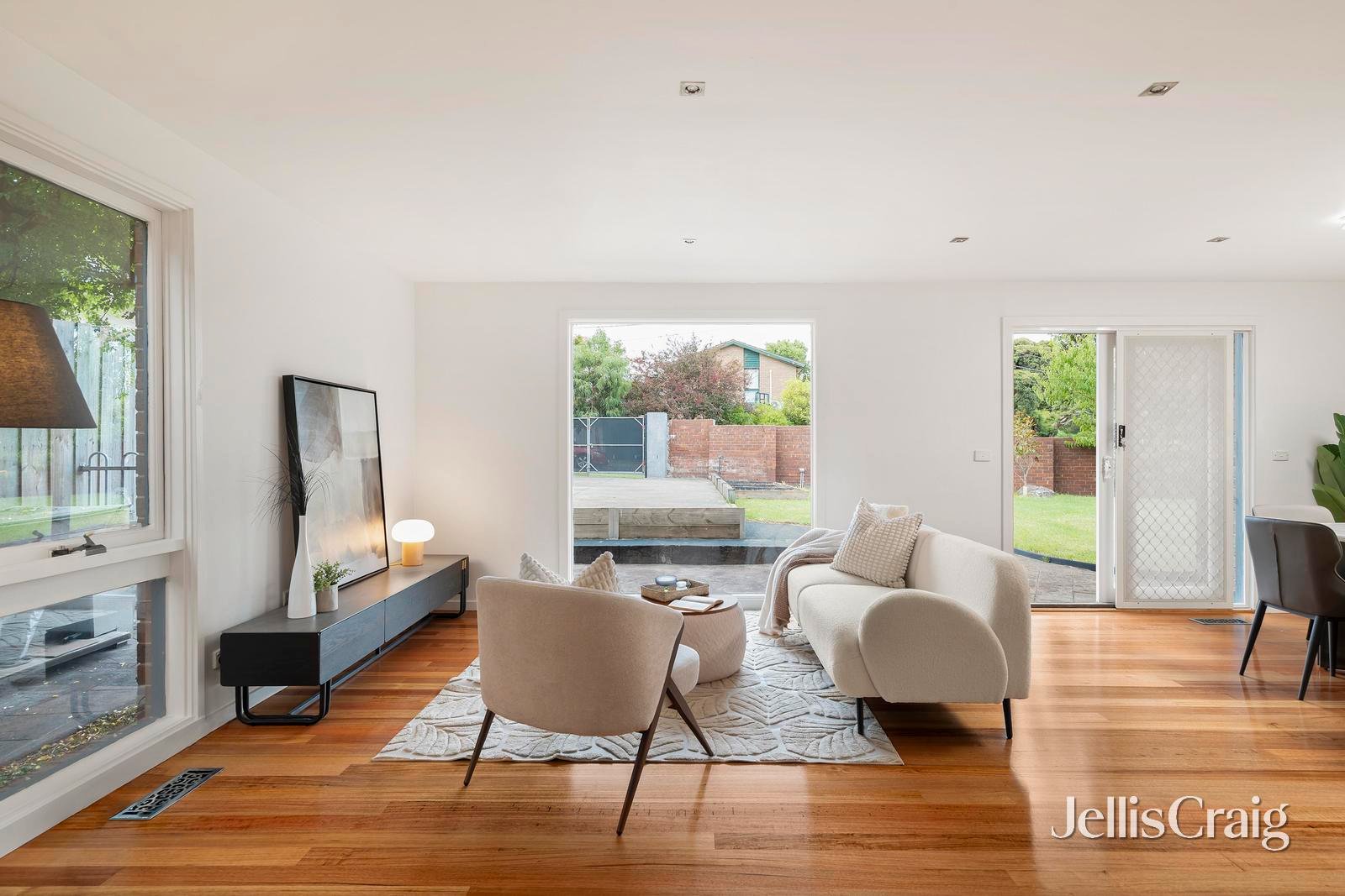 21 Westmore Drive, Heathmont image 4