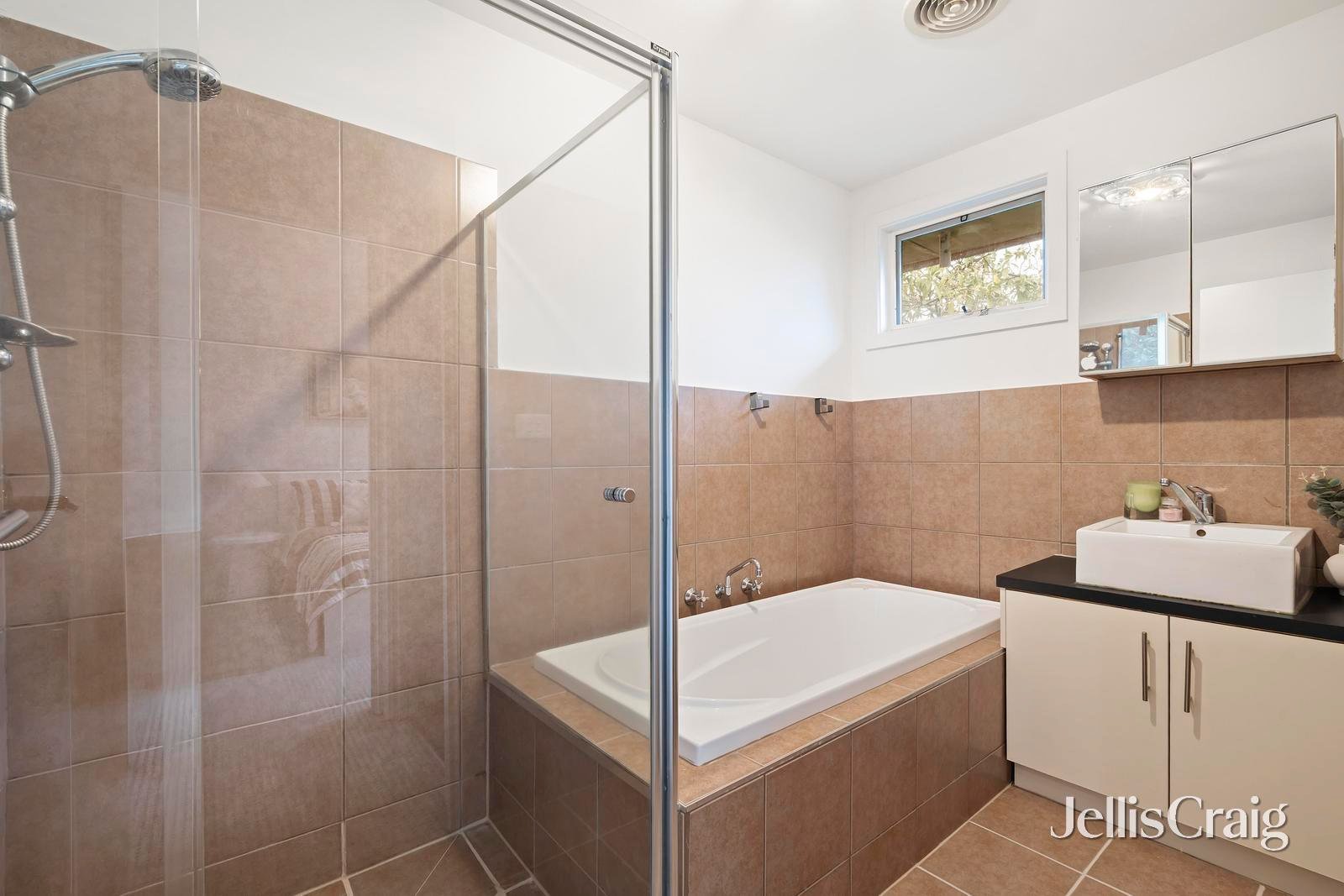 21 Westmore Drive, Heathmont image 10