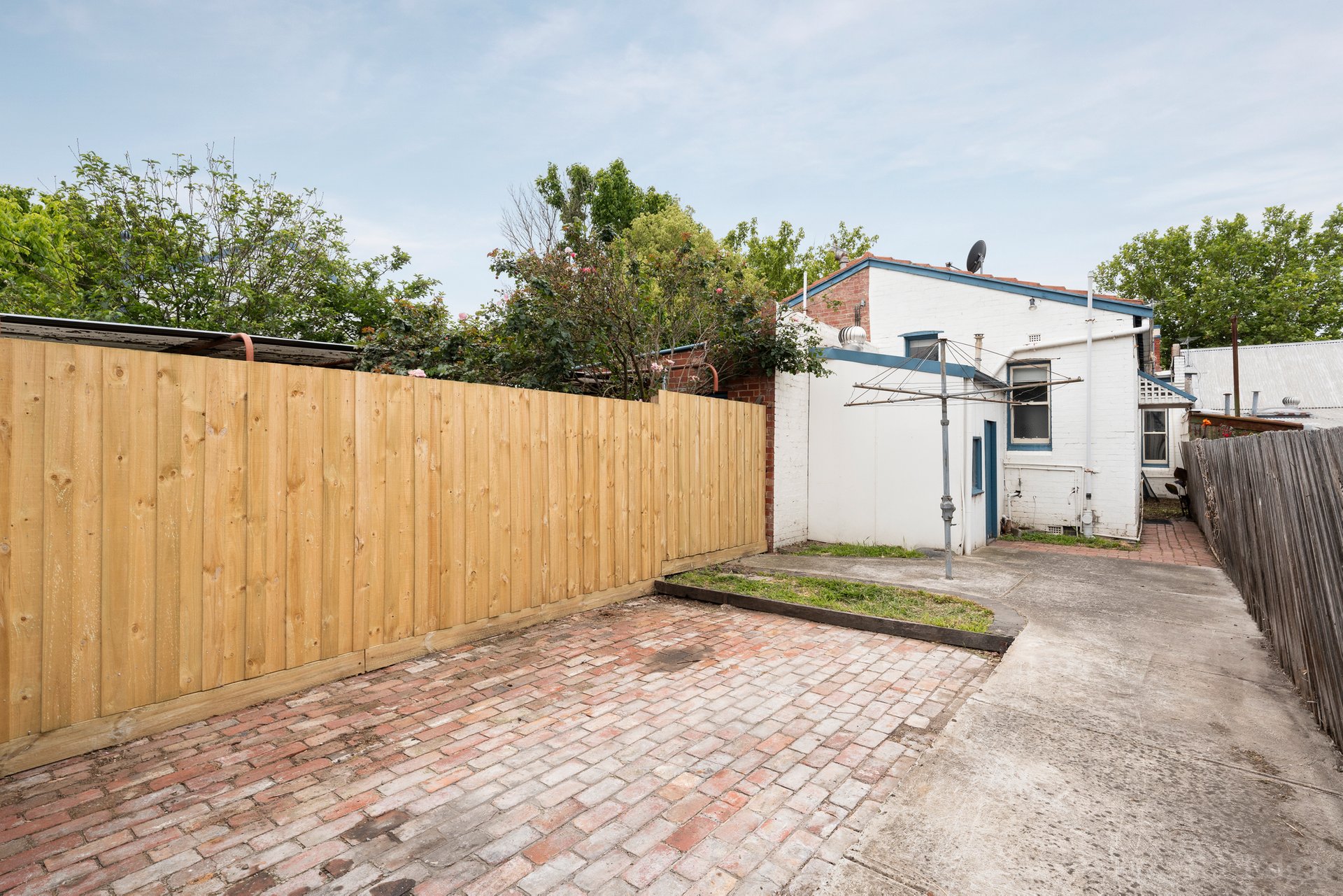 Property Gallery Thumbnail 9