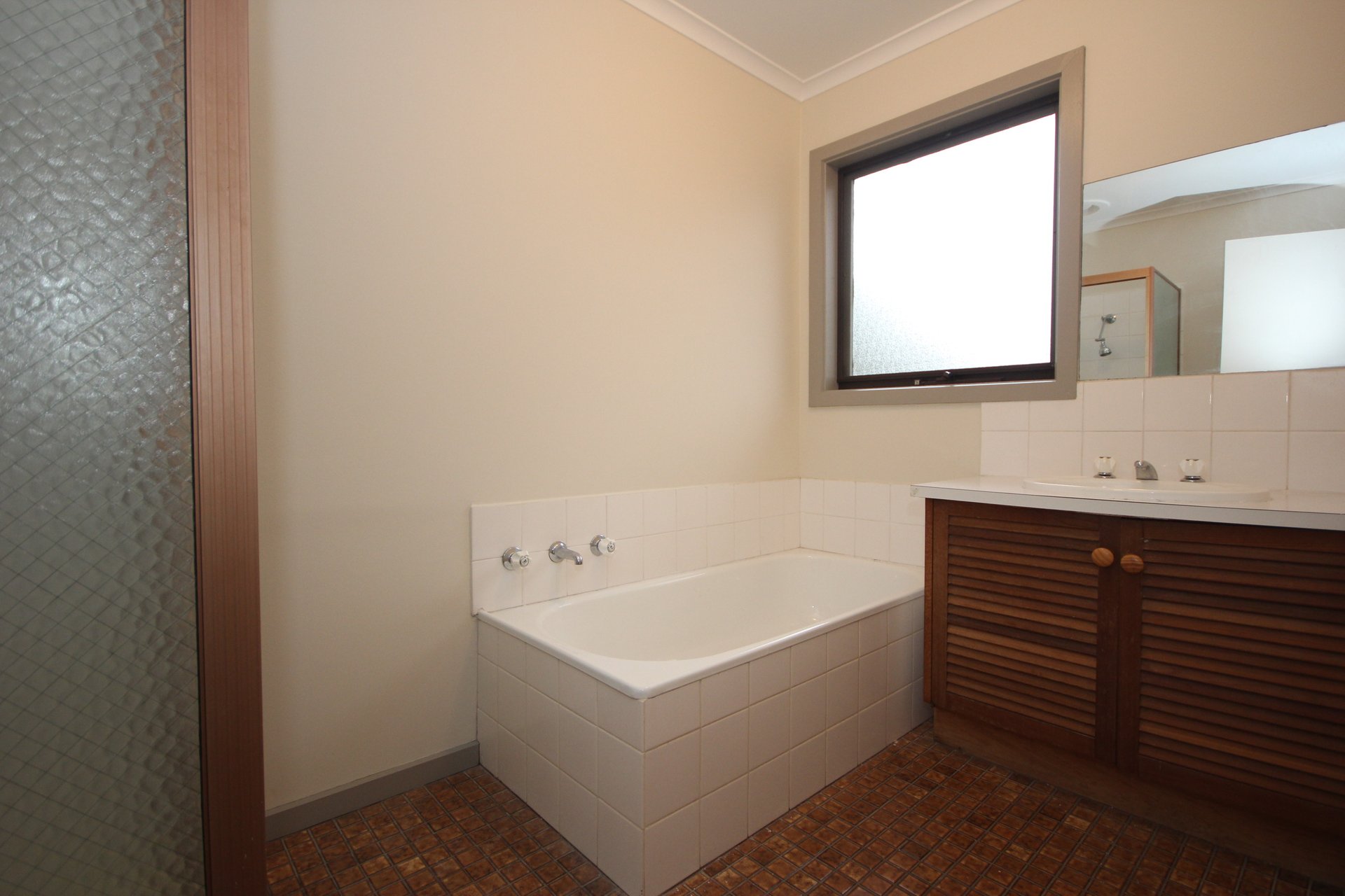 2/1 Wilson Street, Ringwood East image 6