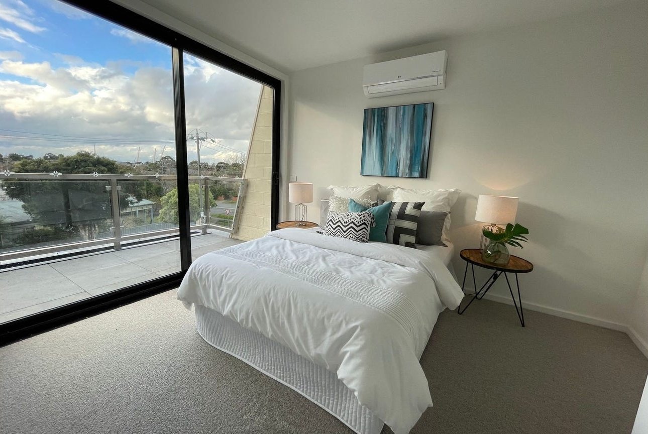 2/1 Winton Street, Burwood image 5