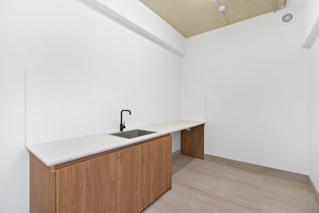 2/1 Winton Street, Burwood image 9