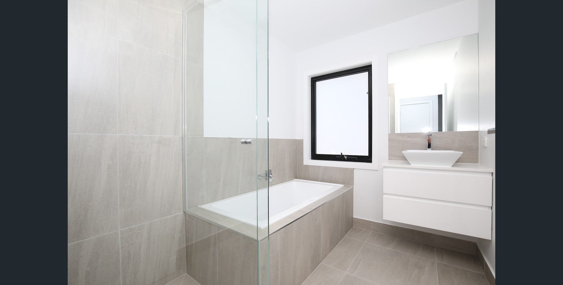 2/1 Woodside Avenue, Ringwood image 7