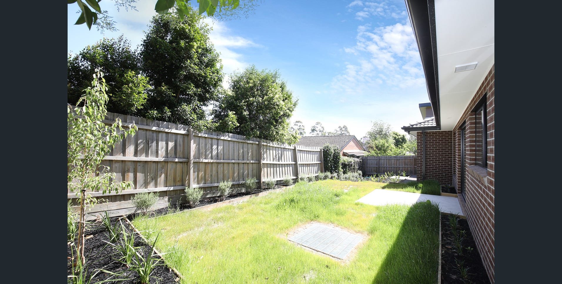 2/1 Woodside Avenue, Ringwood image 8