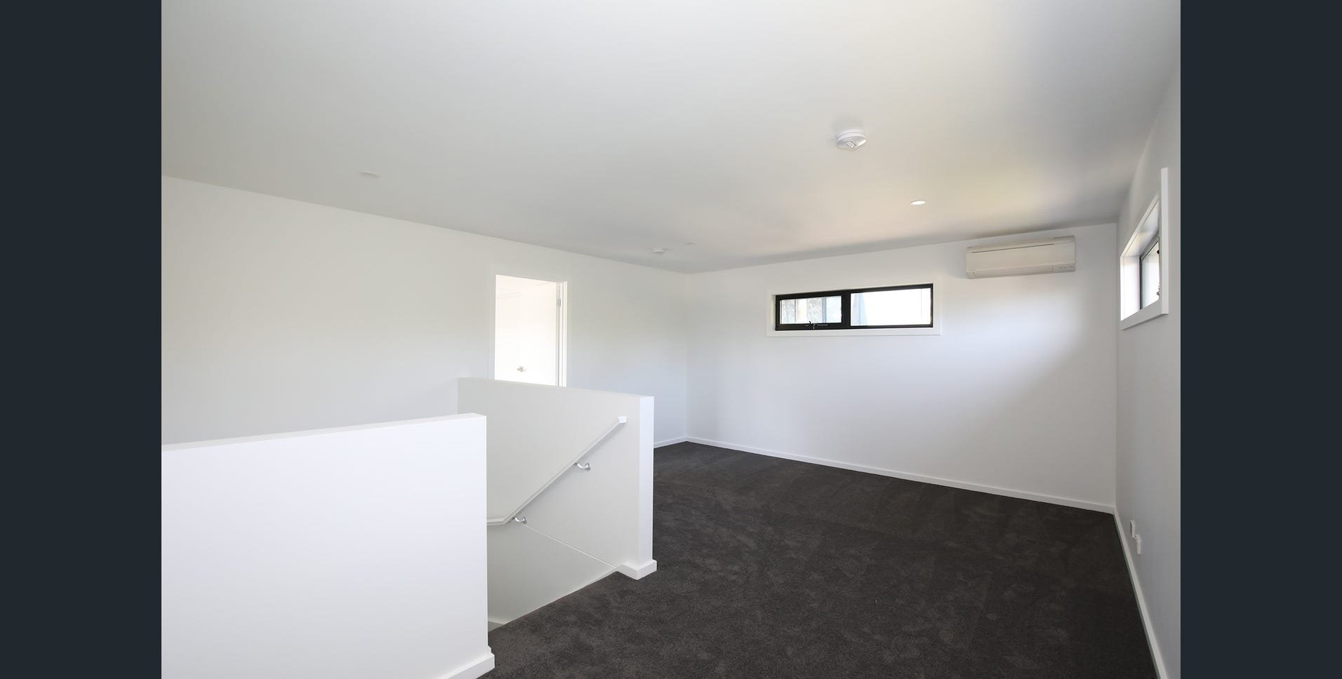 2/1 Woodside Avenue, Ringwood image 4