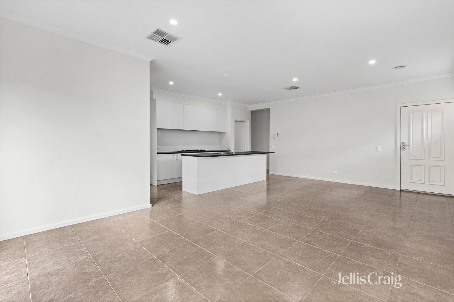 2/1 Wright Street, Laverton image 4