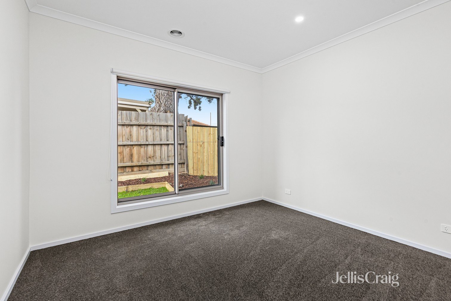 2/1 Wright Street, Laverton image 7