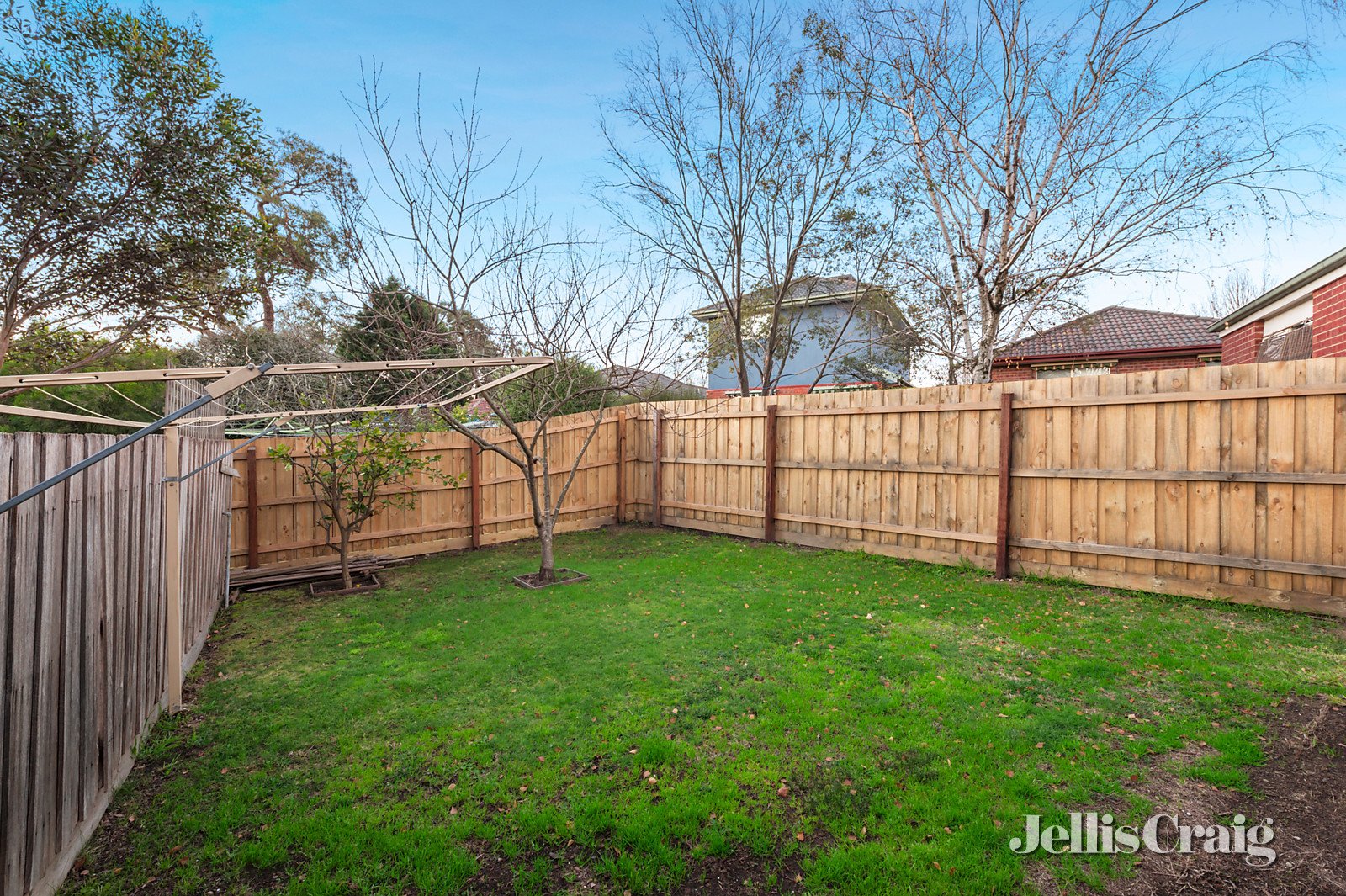 2/1 Wyrunga Street, Ringwood East image 9