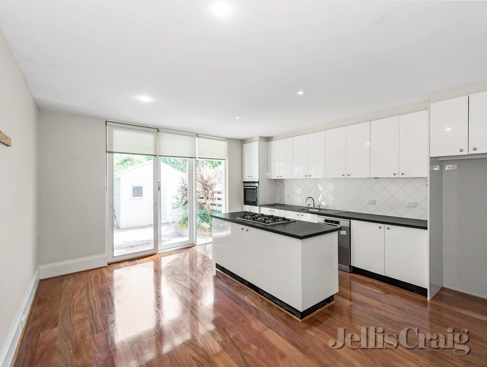 21 York Street, Prahran image 2