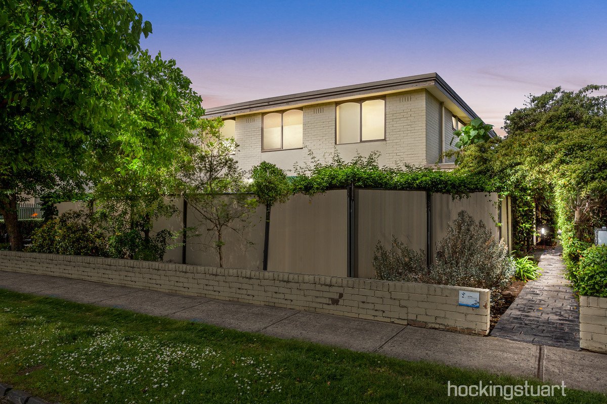 2/10-12 Repton Road, Malvern East image 1