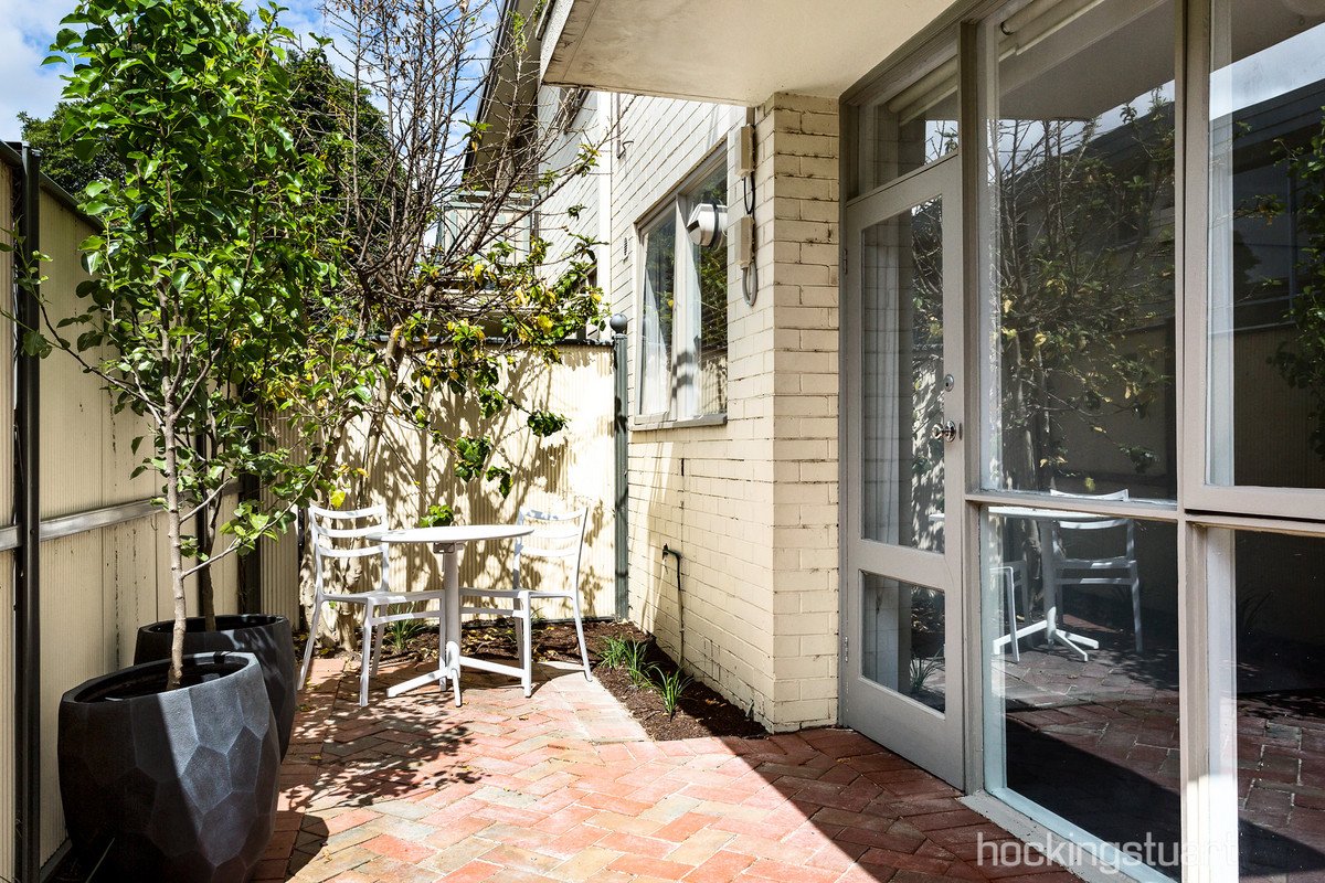 2/10-12 Repton Road, Malvern East image 8