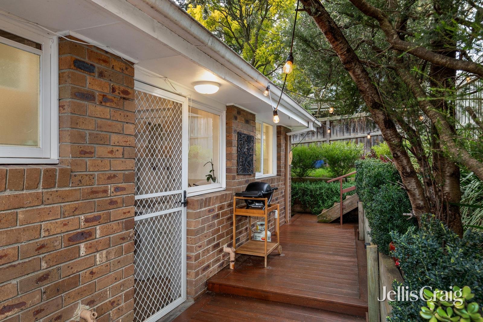 2/10 Alexander Street, Montmorency image 13
