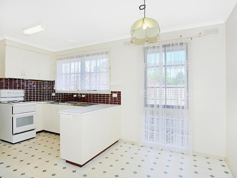 2/10 Alexandra Road, Ringwood East image 3