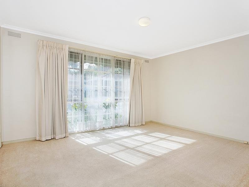 2/10 Alexandra Road, Ringwood East image 6