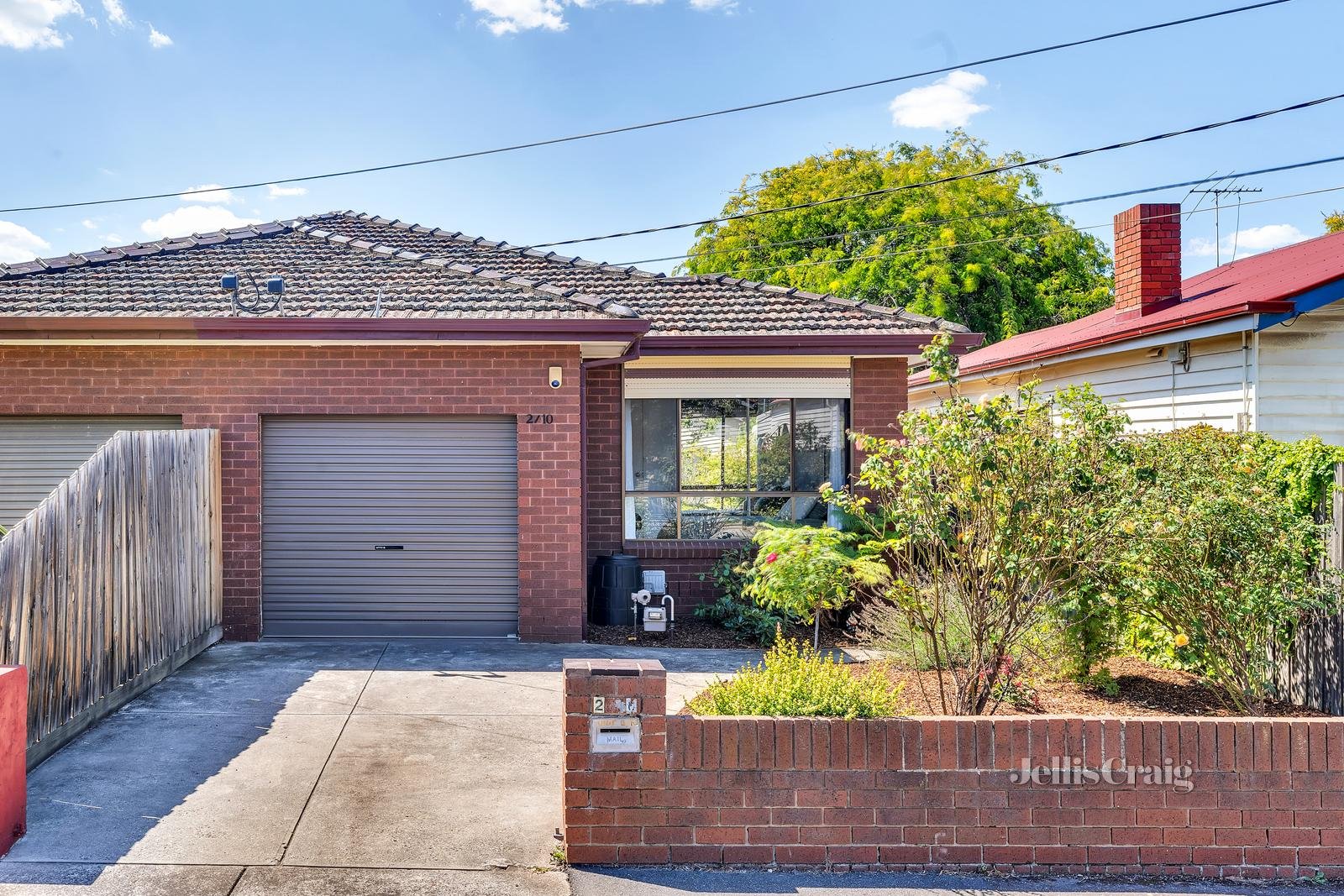 2/10 Anketell Street, Coburg image 1