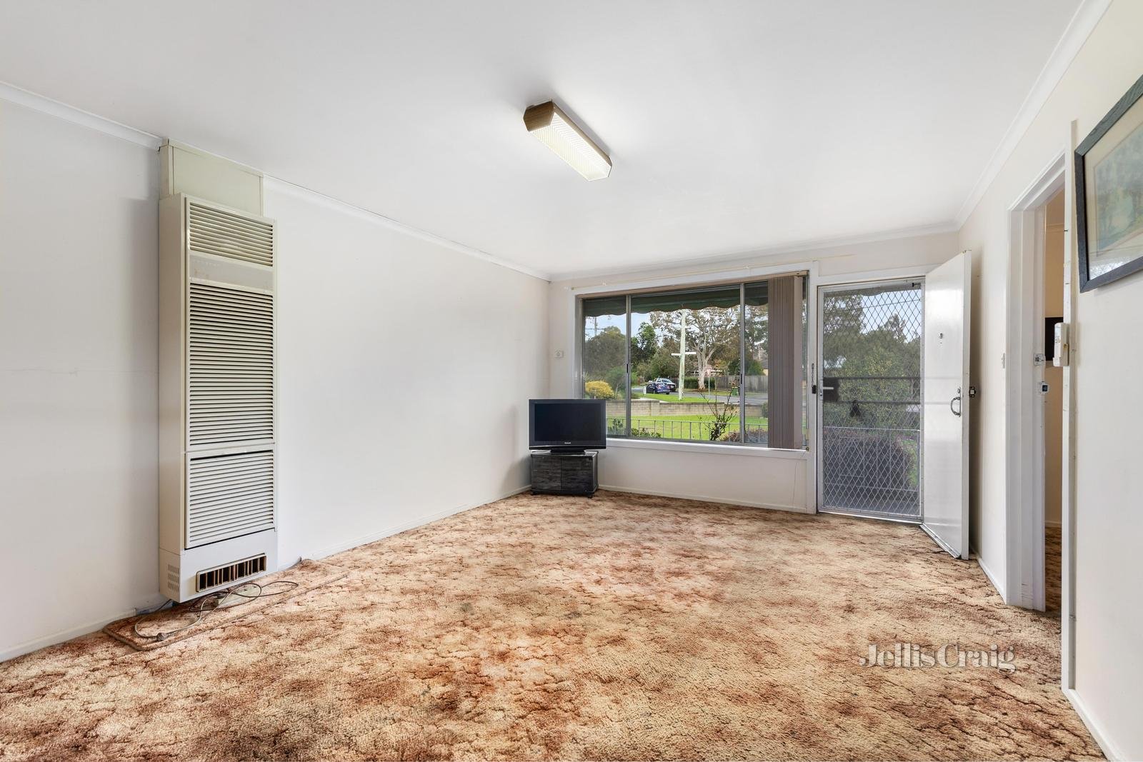 2/10 Armstrong Road, Bayswater image 3