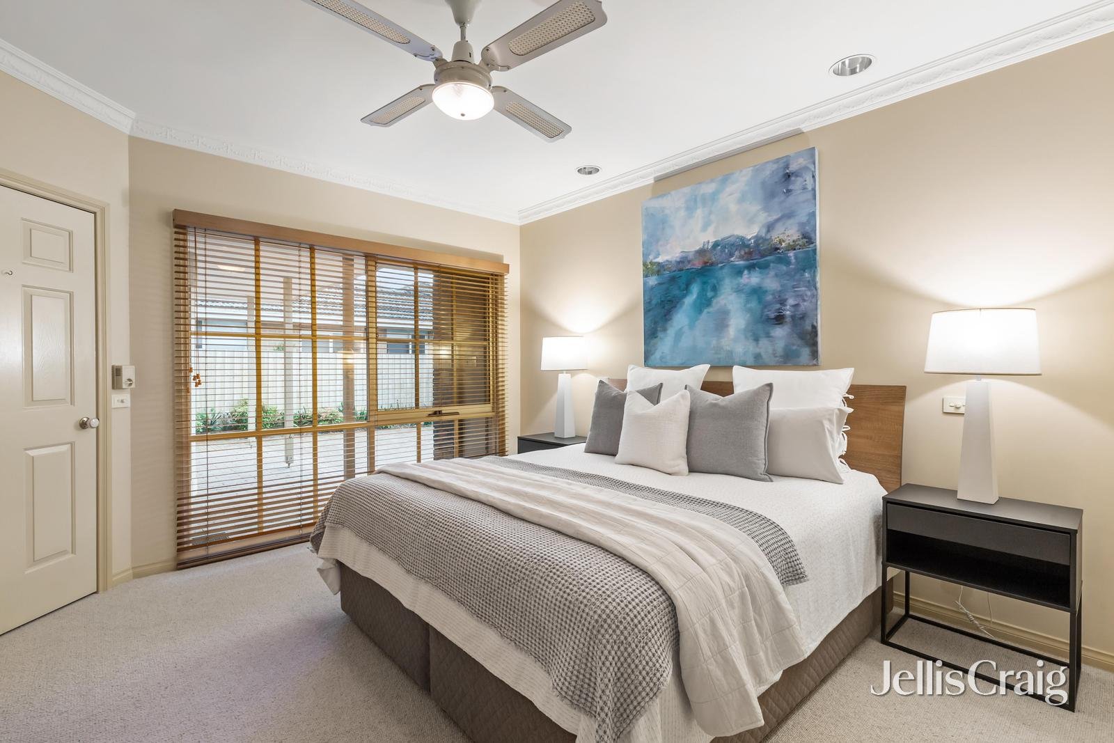 2/10 Athelstan Road, Camberwell image 6