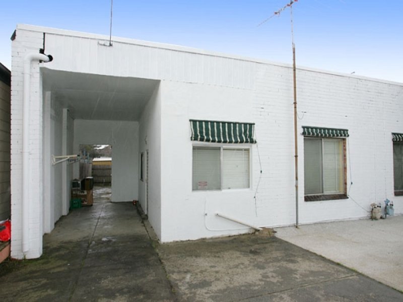2/10 Blenheim Road, Newport image 1