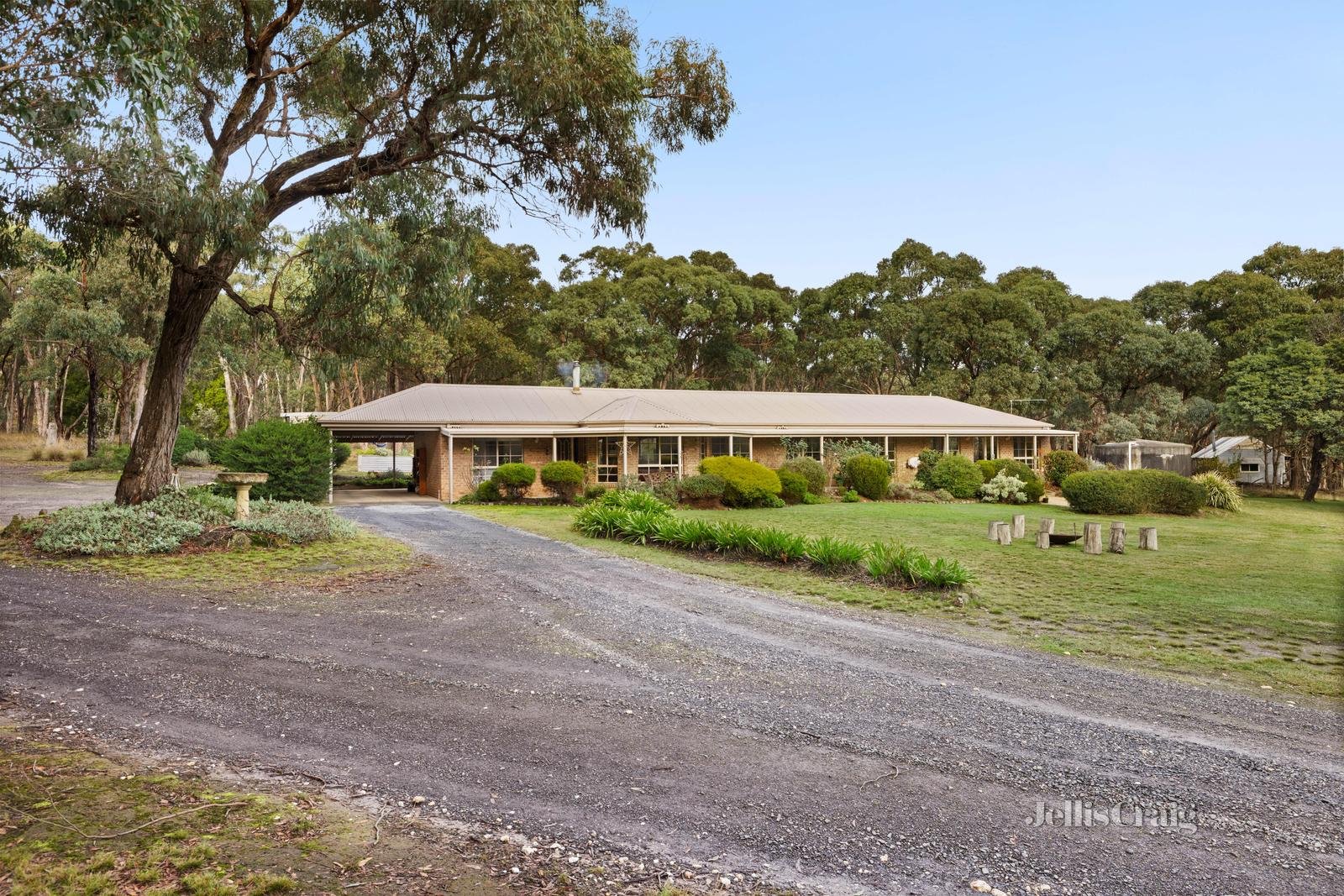 210 Boundary Road, Sulky image 1