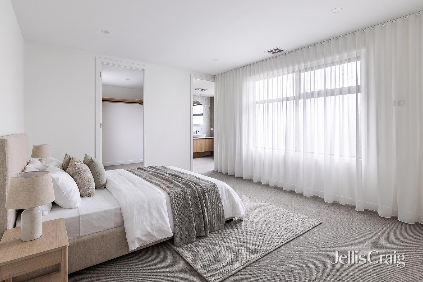 2/10 Catherine Street, Mccrae image 4