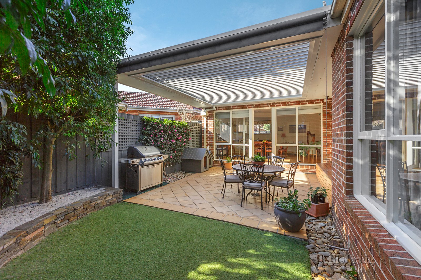 2/10 Corhampton Road, Balwyn North image 5