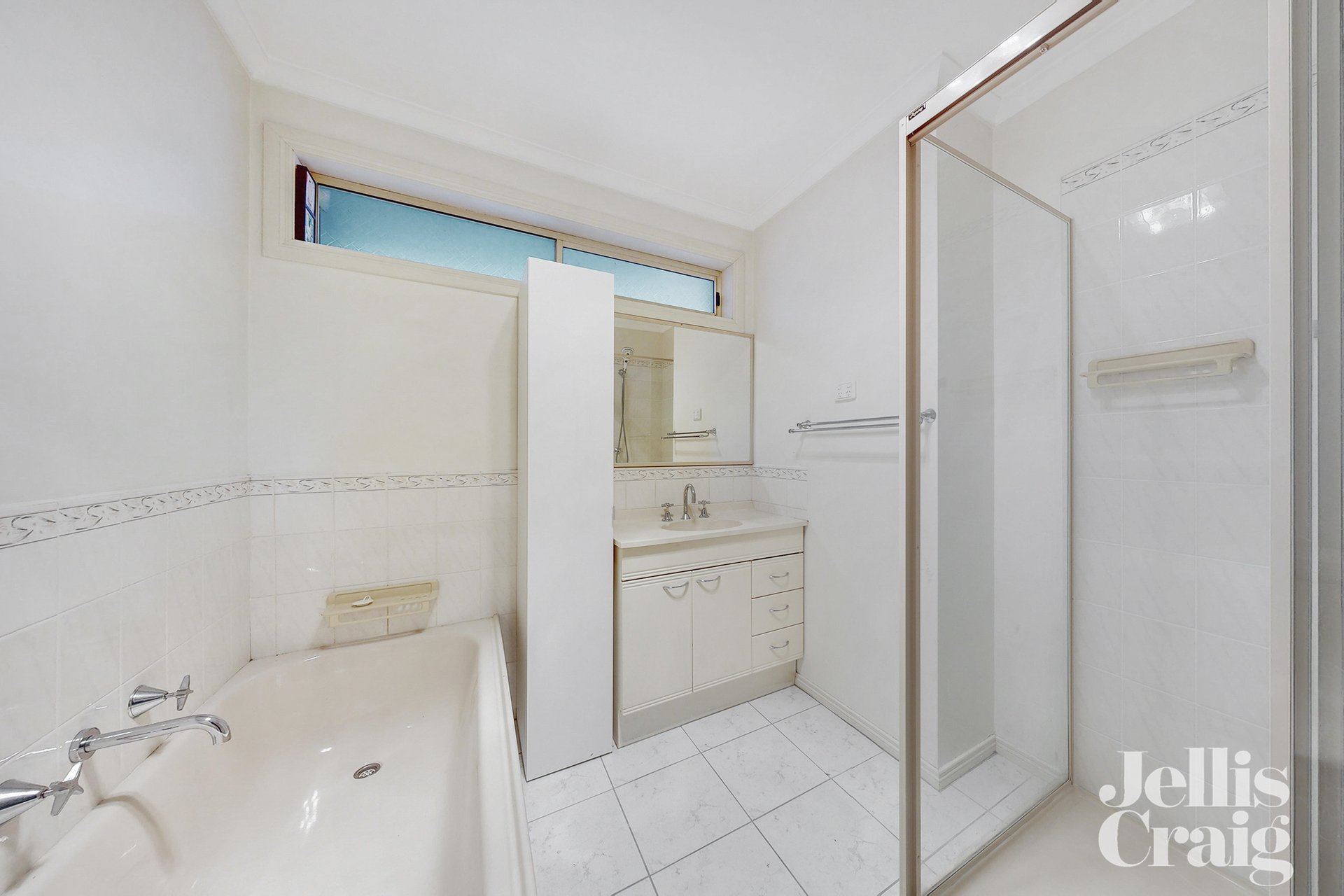 2/10 Denver Street, Bentleigh East image 6