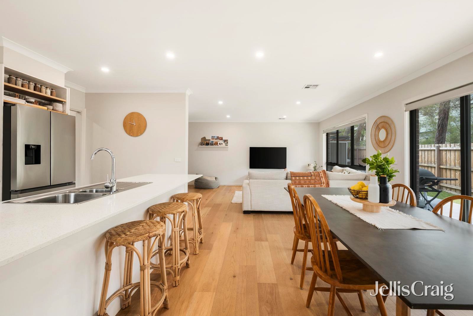 2/10 Fernbank Court, Kilsyth image 5