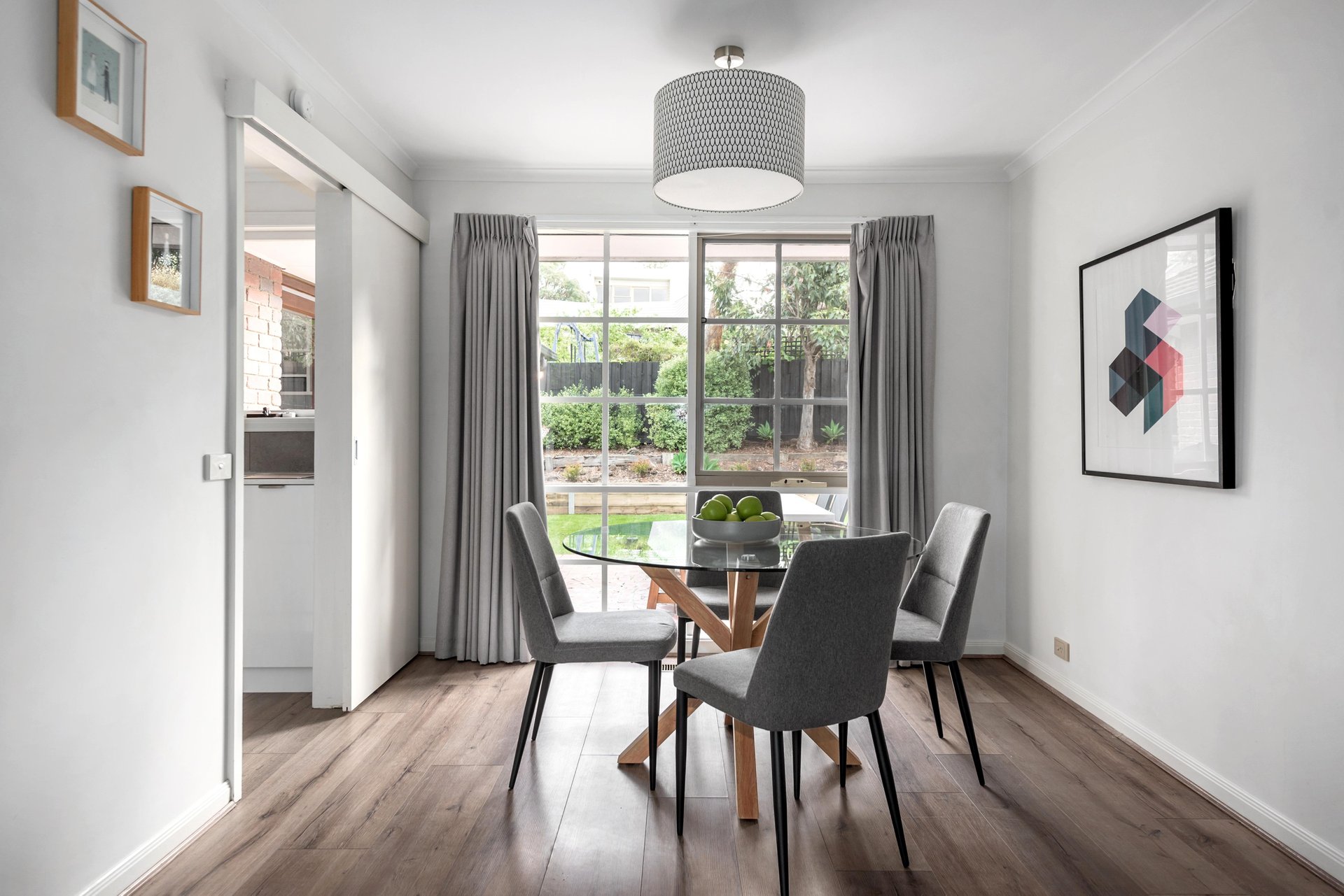 2/10 Garden Road, Camberwell image 4