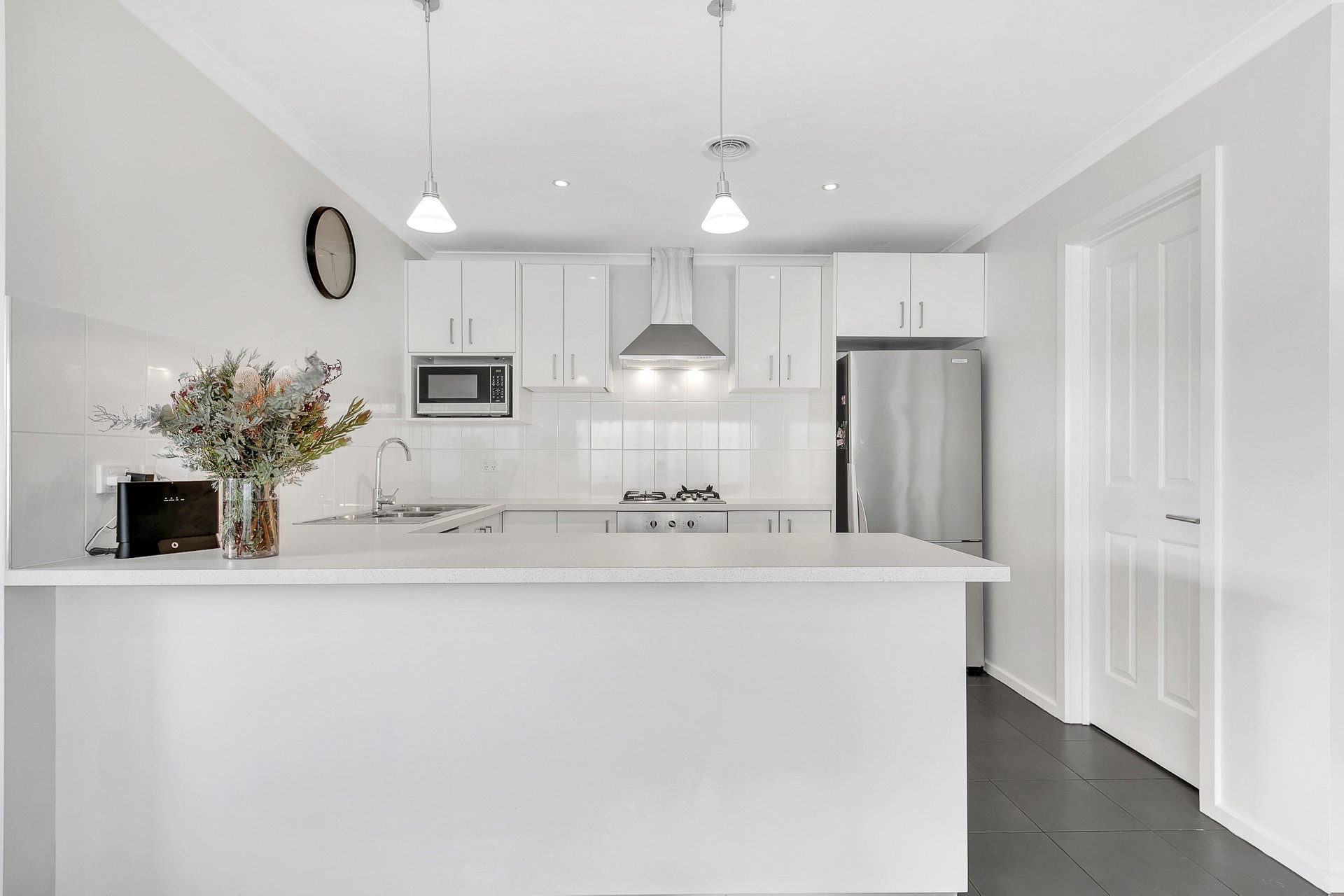 2/10 Greenville Drive, Grovedale image 2