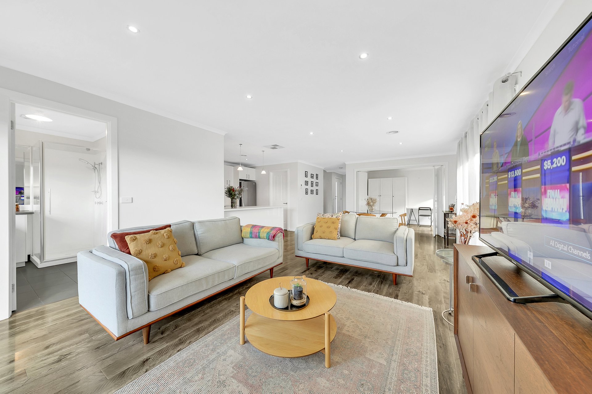 2/10 Greenville Drive, Grovedale image 3