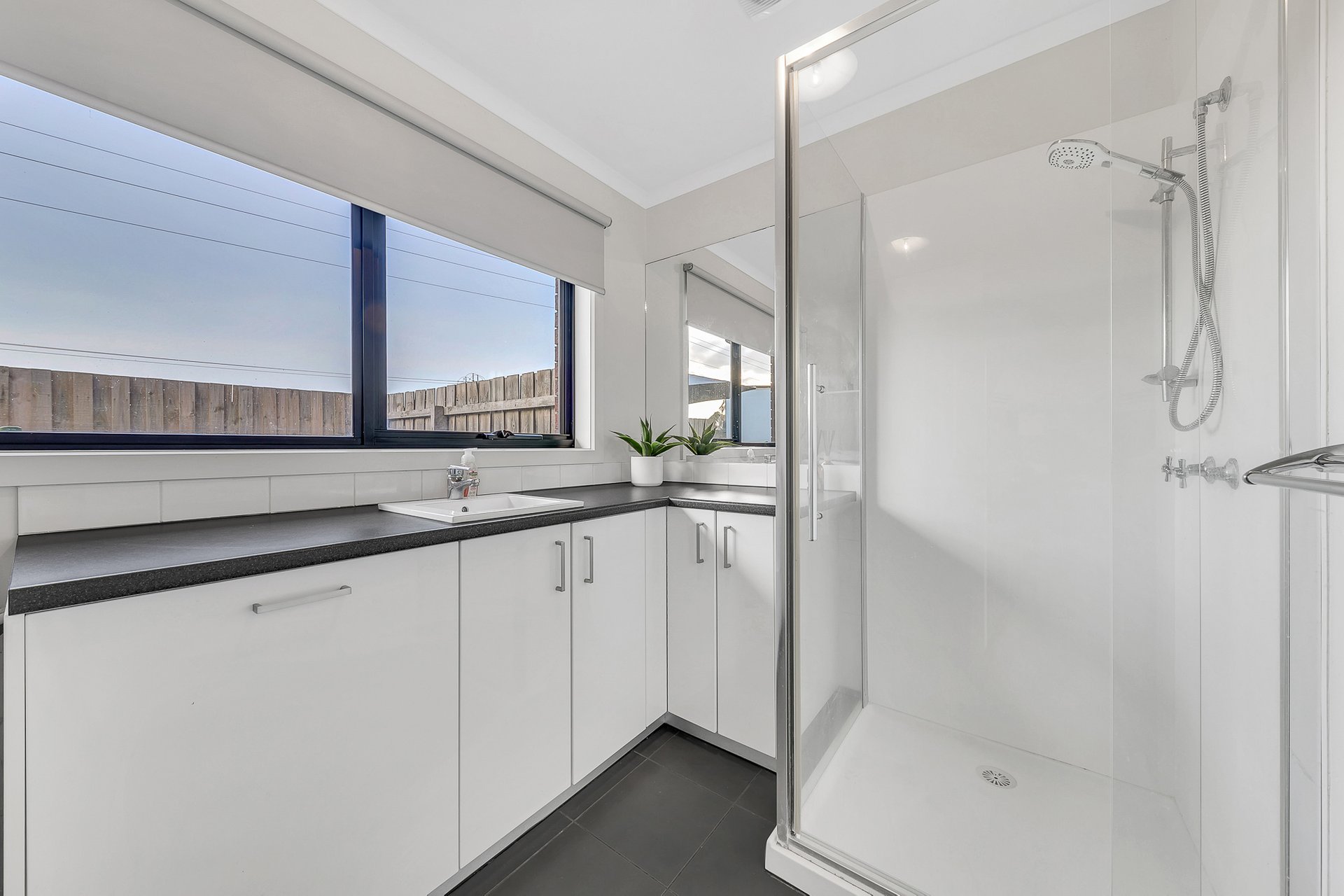 2/10 Greenville Drive, Grovedale image 9