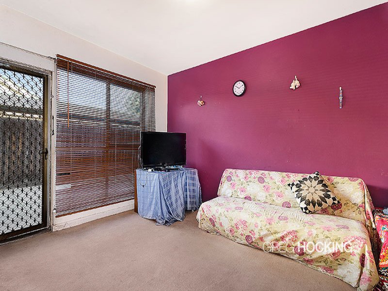 2/10 Hartley Avenue, West Footscray image 3