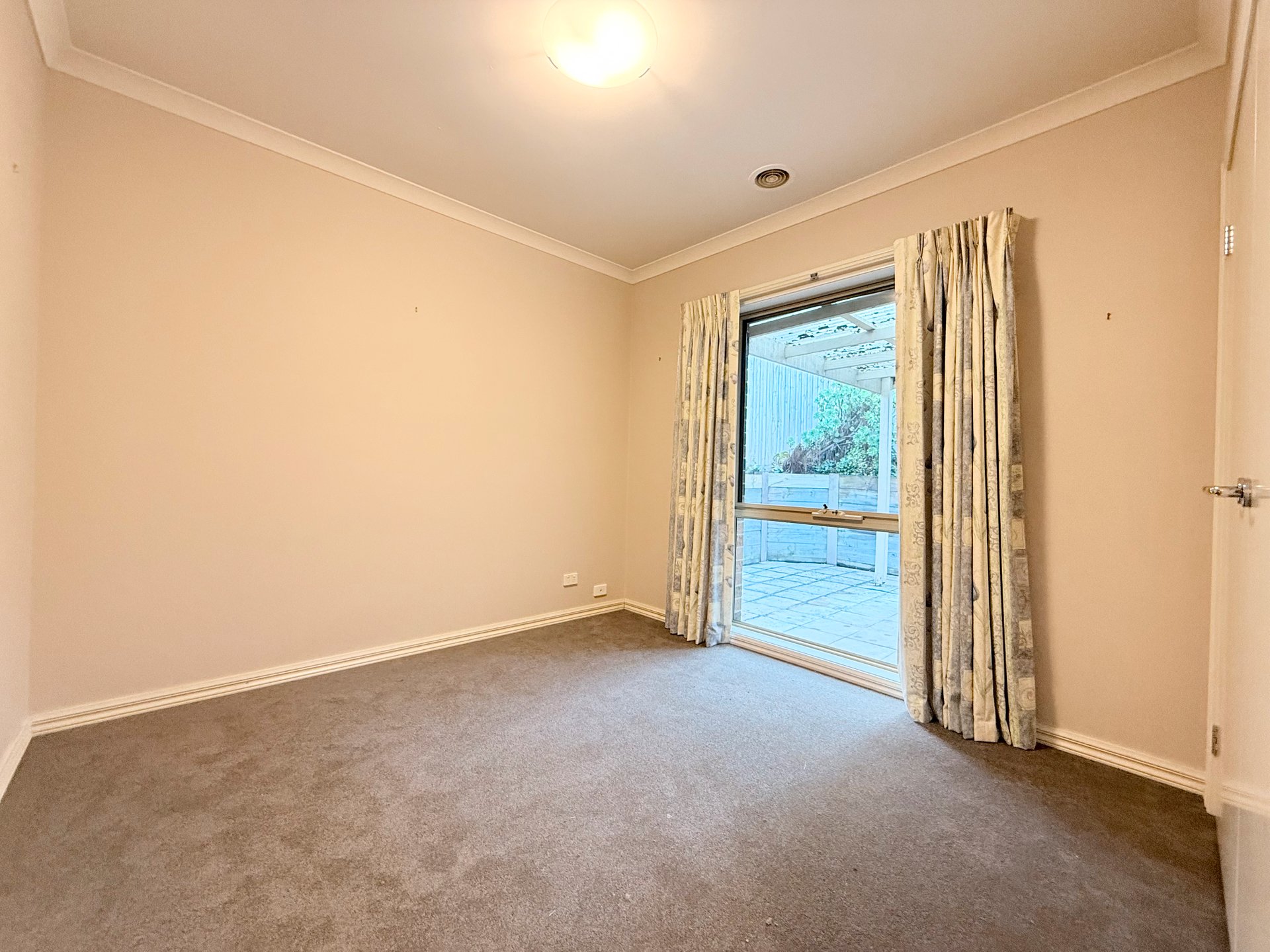 2/10 Hodgson Street, Templestowe Lower image 7