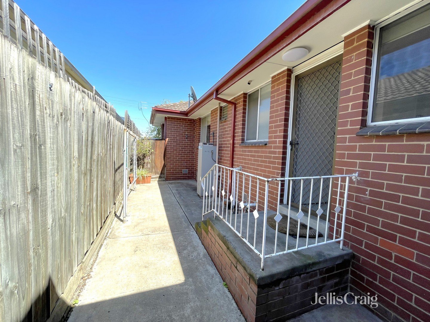2/10 Inverness Street, Brunswick East image 6