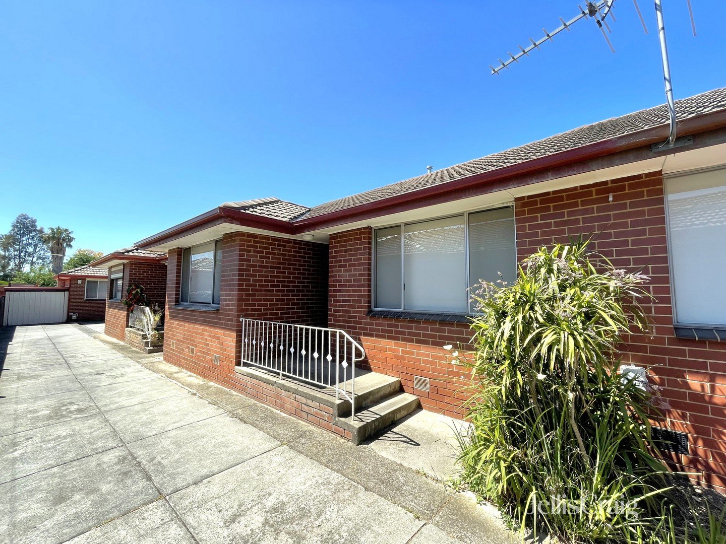 2/10 Inverness Street, Brunswick East image 5