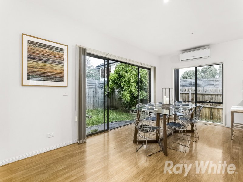 2/10 Leonard Street, Ashwood image 3