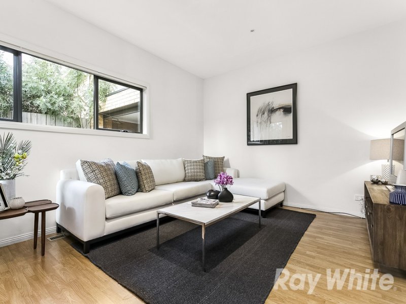 2/10 Leonard Street, Ashwood image 4