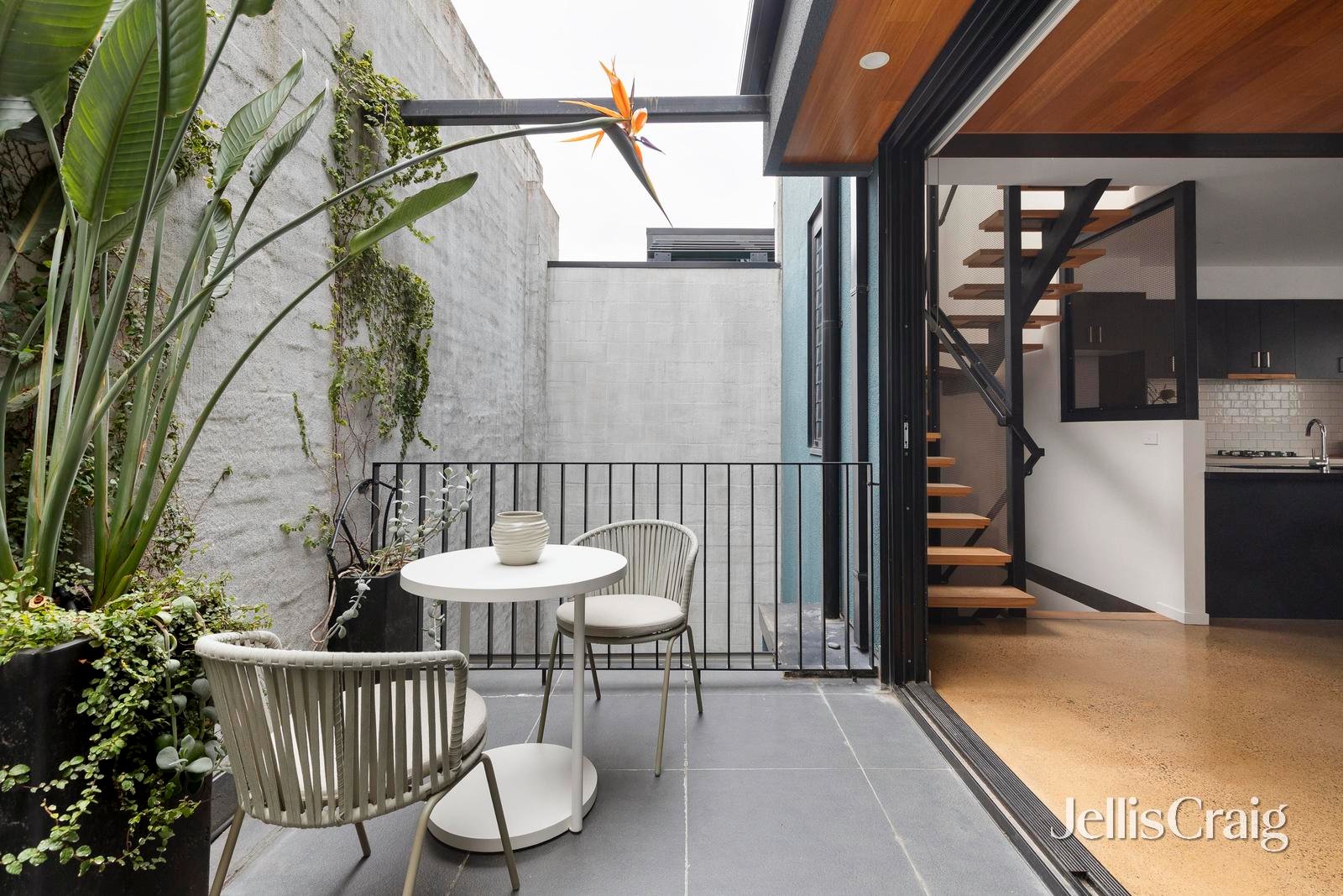 2/10 Linden Street, Brunswick East image 2