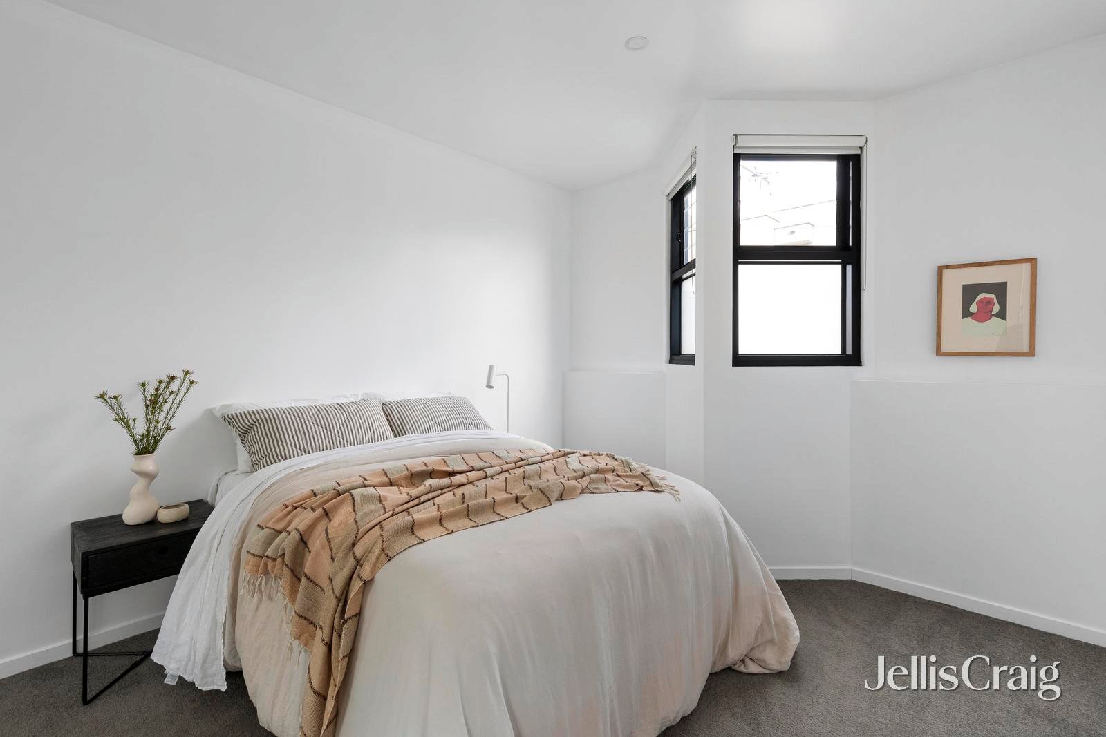 2/10 Linden Street, Brunswick East image 11