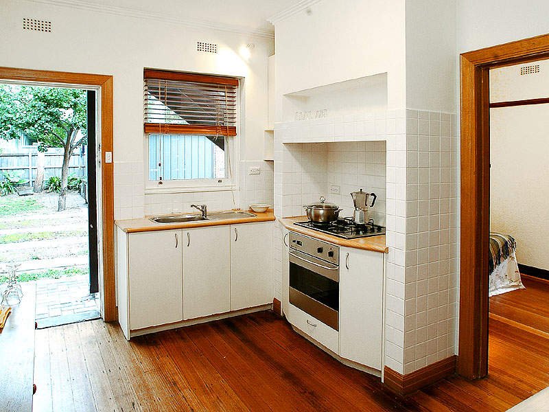 2/10 May Street, Elwood image 5