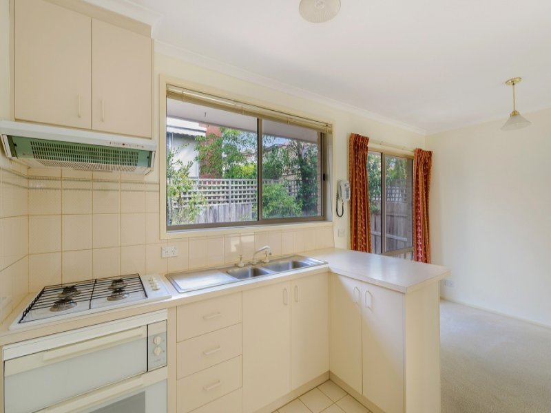 2/10 Middlefield Drive, Blackburn North image 3